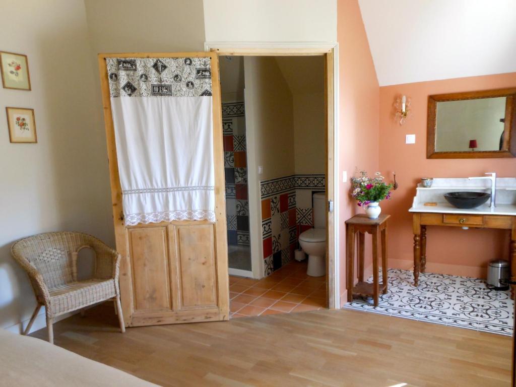 Auberge De La Tuilerie Surgy 部屋 写真